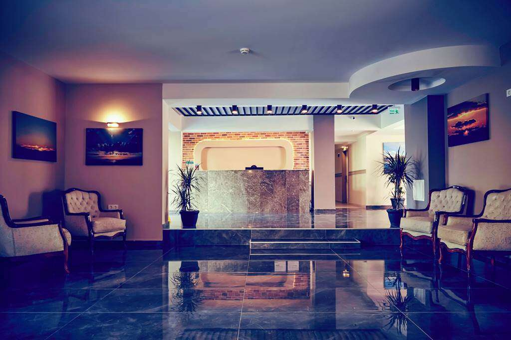 Turizm Cenneti Marmaris’te Denize Sıfır Two Seas Hotel İcradan 180 Milyon TL’den Satışa Çıkarıldı 6